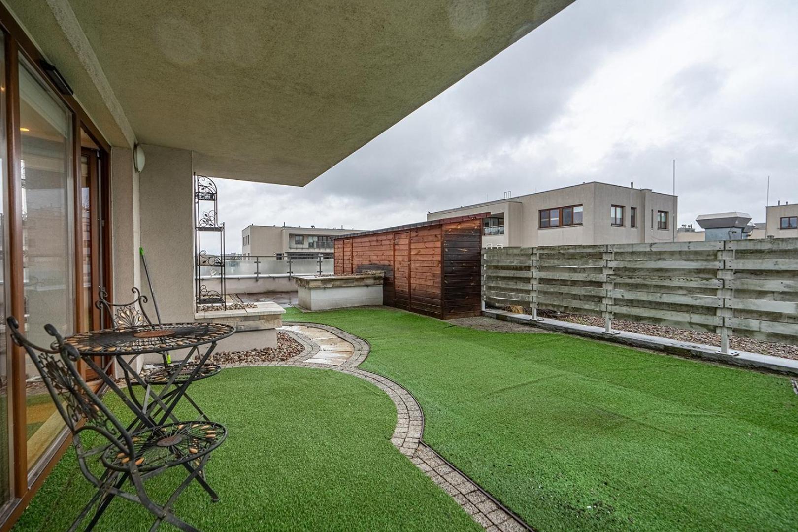 Sokratesa Business - 52m2 Terrace, Parking, Metro Nearby - By Rentujemy Lägenhet *