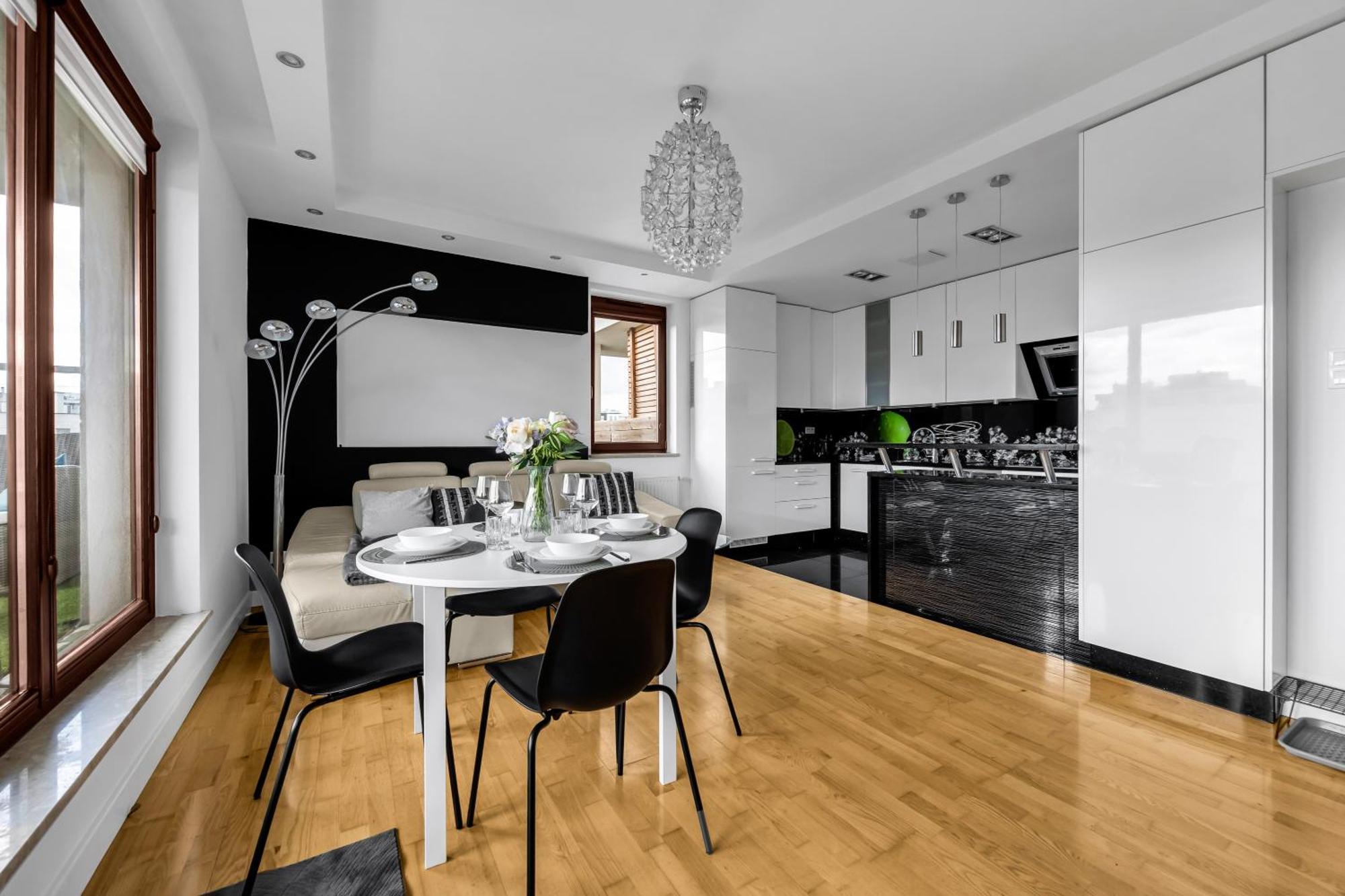 Butas Sokratesa Business - 52m2 Terrace, Parking, Metro Nearby - By Rentujemy *
