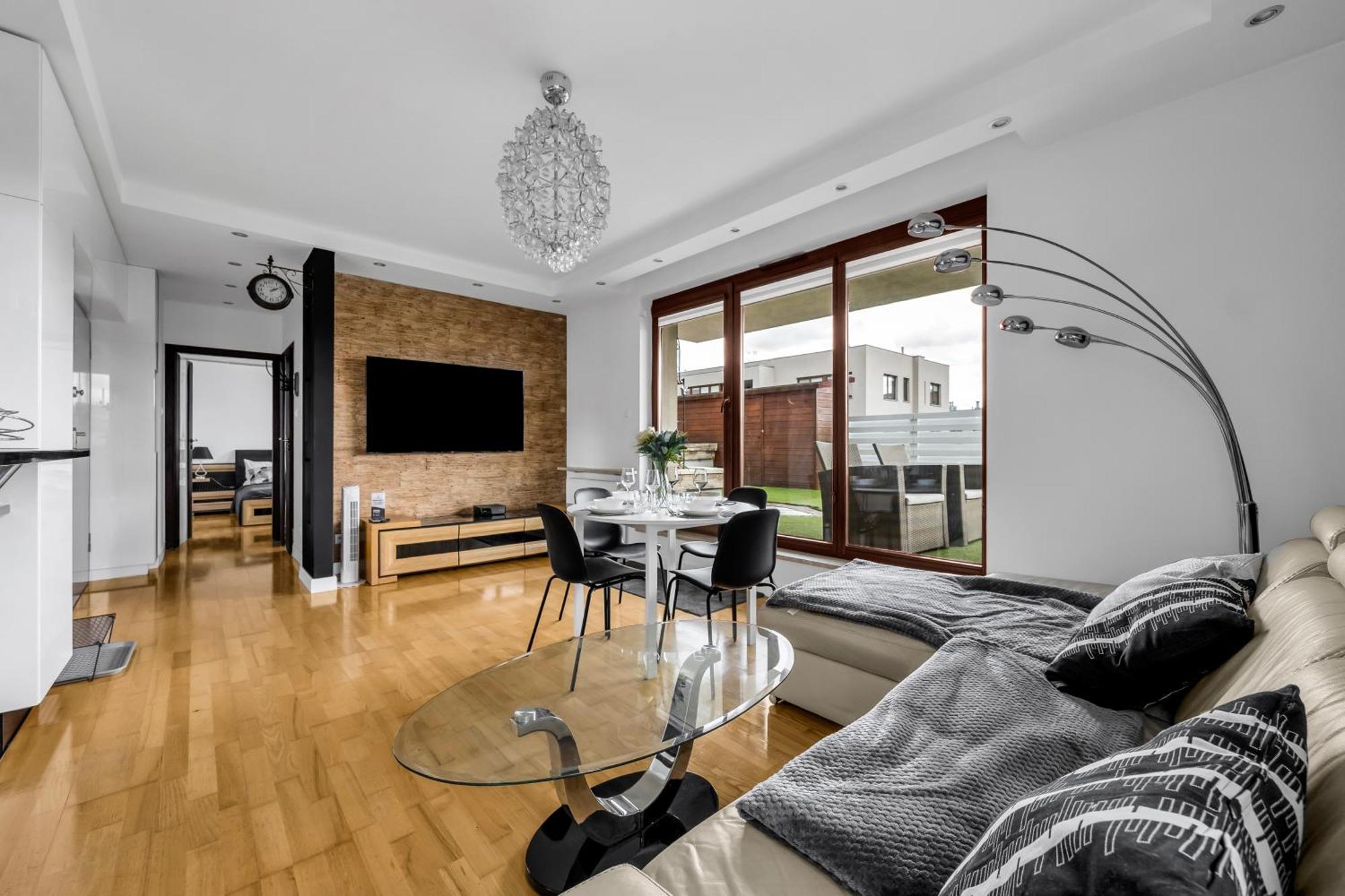 Sokratesa Business - 52m2 Terrace, Parking, Metro Nearby - By Rentujemy Butas Warsaw